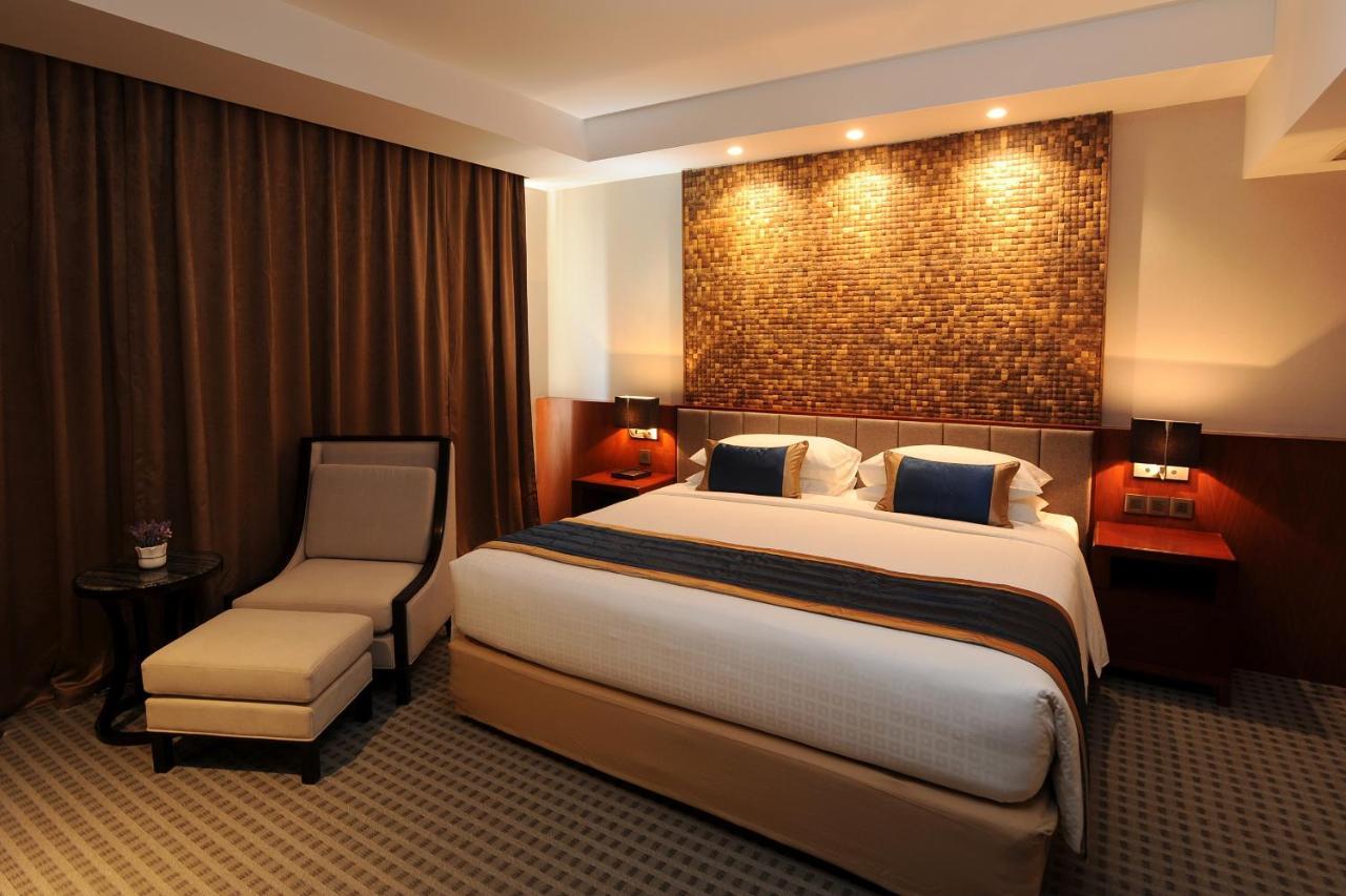 Yangon Thanlwin Hotel Экстерьер фото