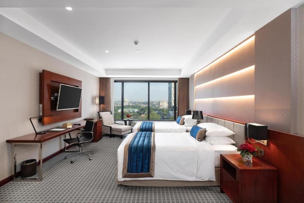 Yangon Thanlwin Hotel Экстерьер фото