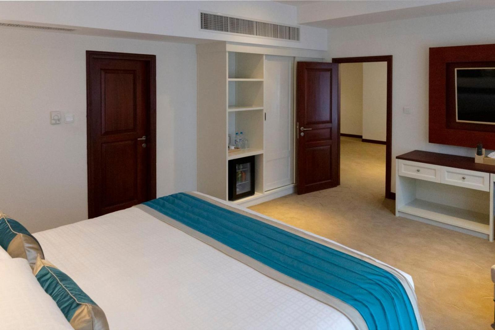Yangon Thanlwin Hotel Экстерьер фото