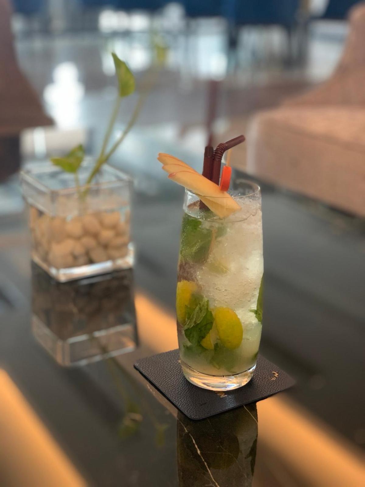Yangon Thanlwin Hotel Экстерьер фото