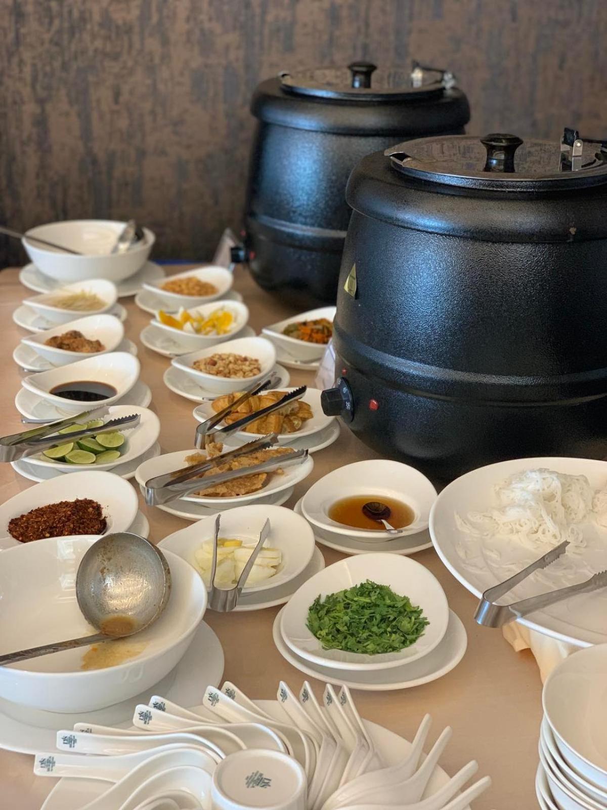 Yangon Thanlwin Hotel Экстерьер фото
