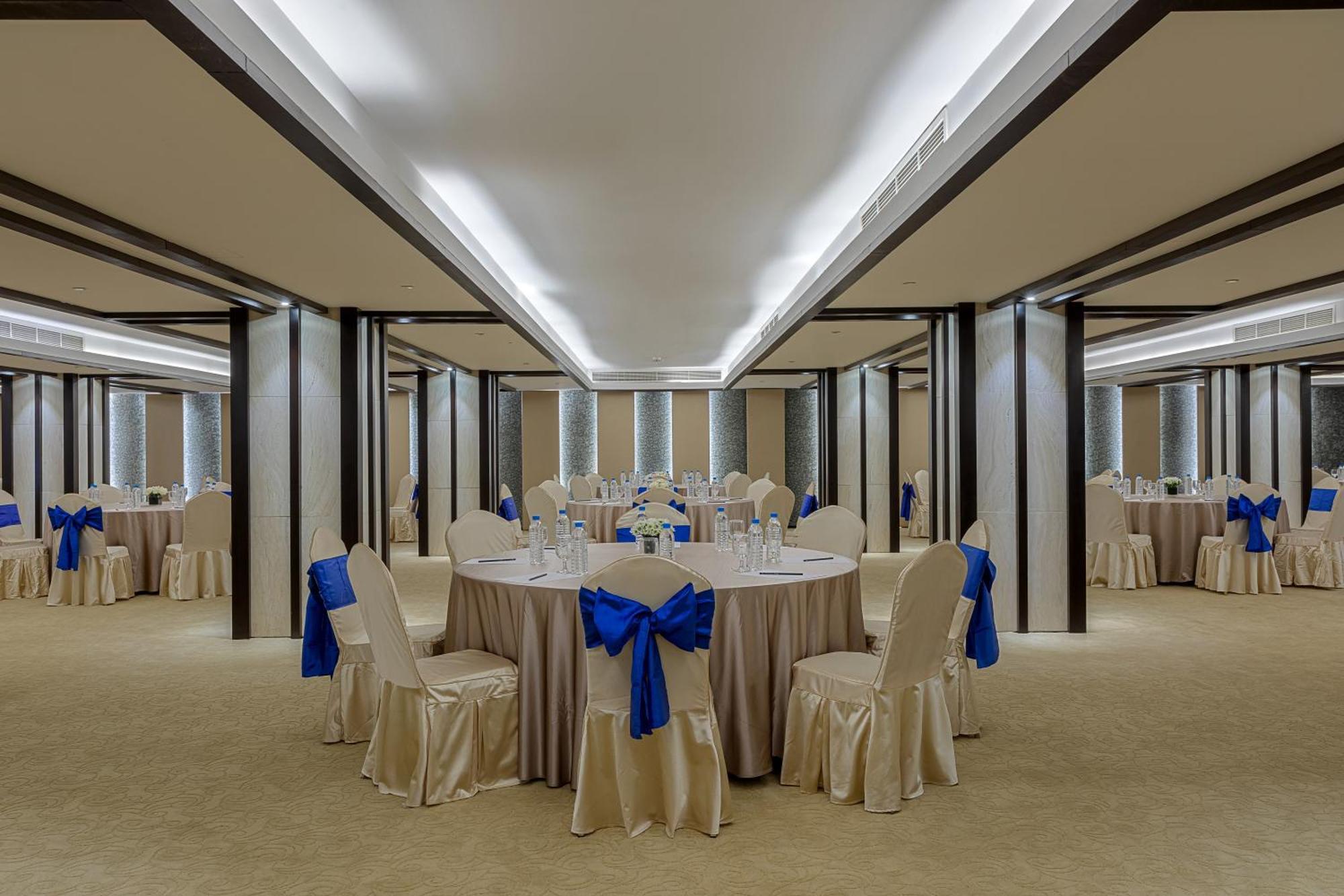 Yangon Thanlwin Hotel Экстерьер фото