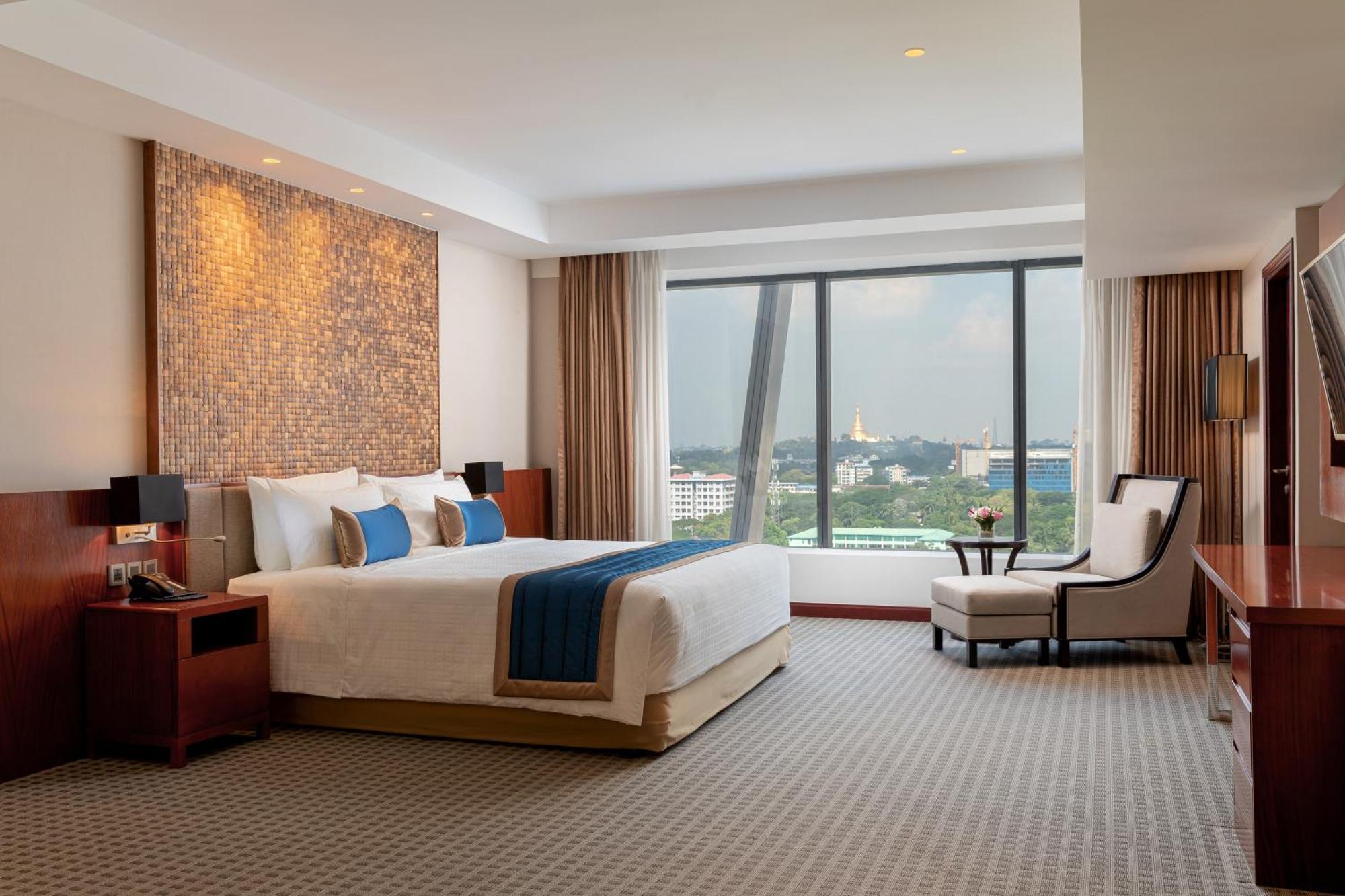 Yangon Thanlwin Hotel Экстерьер фото