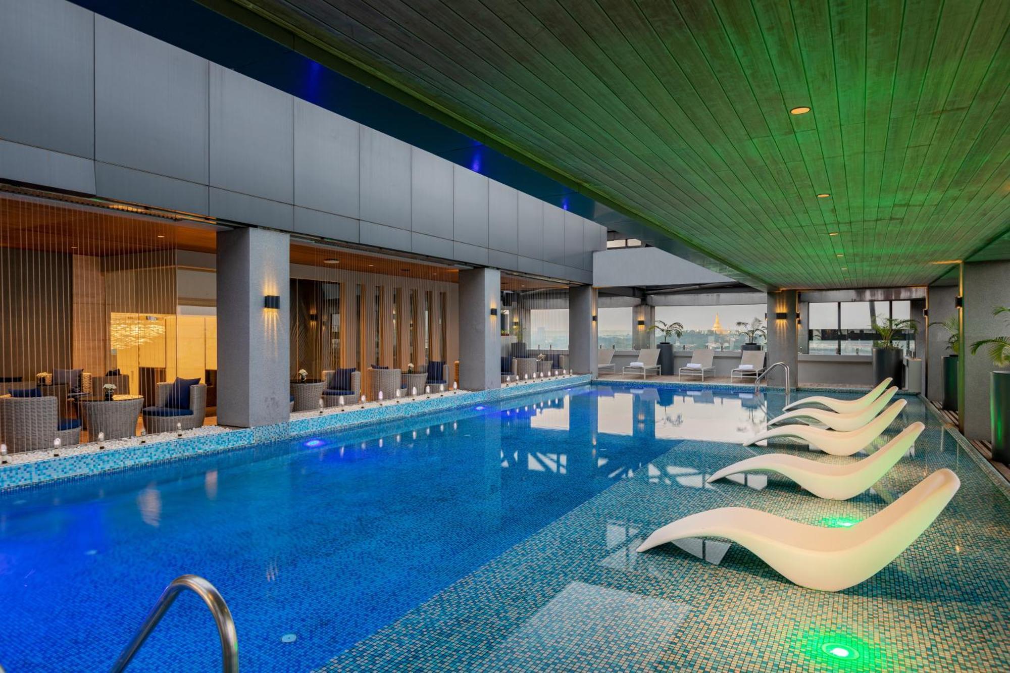 Yangon Thanlwin Hotel Экстерьер фото