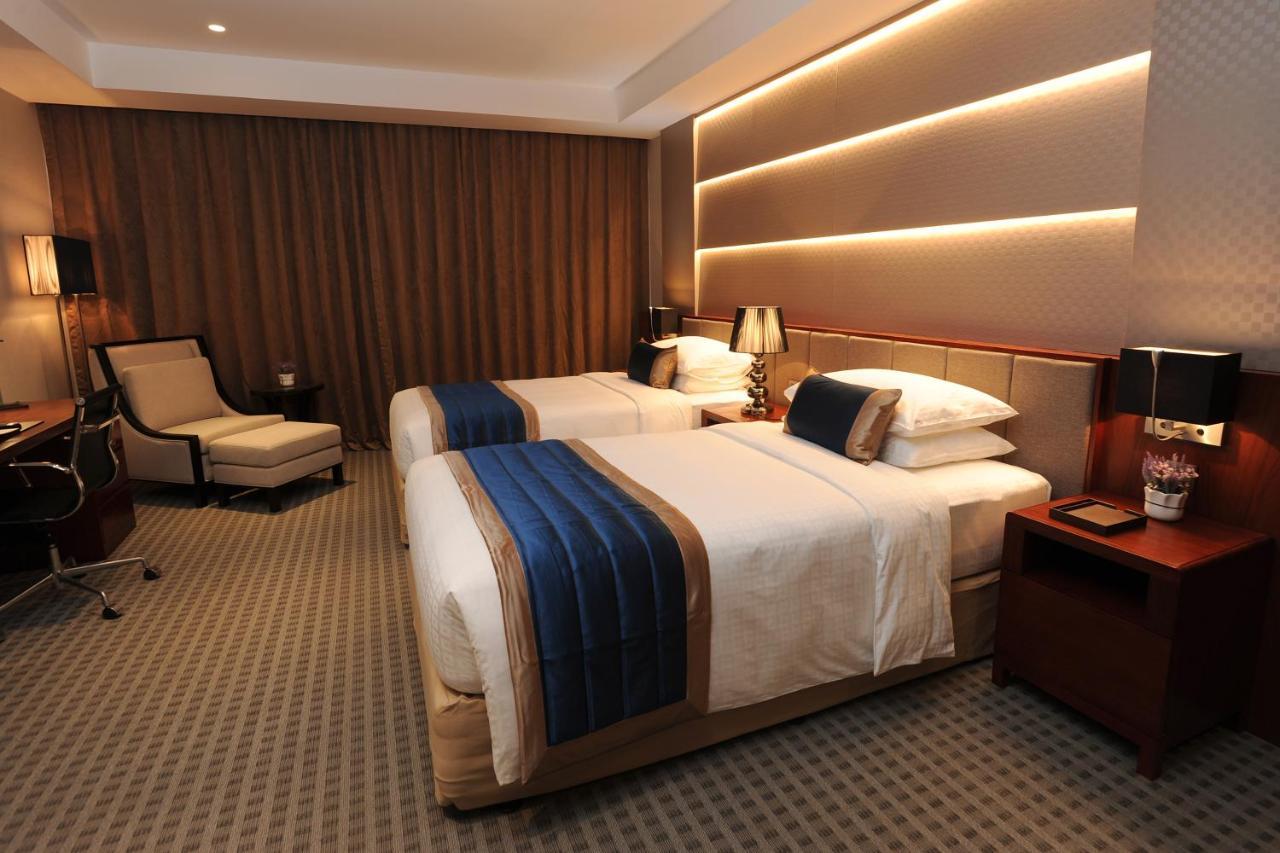 Yangon Thanlwin Hotel Экстерьер фото